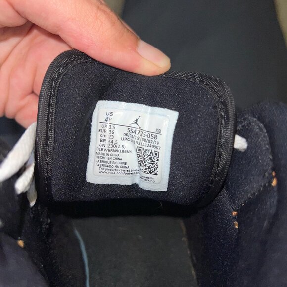 Air Jordan 1 shattered backboard size5.5y - Picture 4 of 5